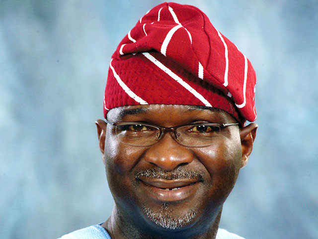 Apapa-Oshodi Highway to be Completed by End of 2020 Says Fashola