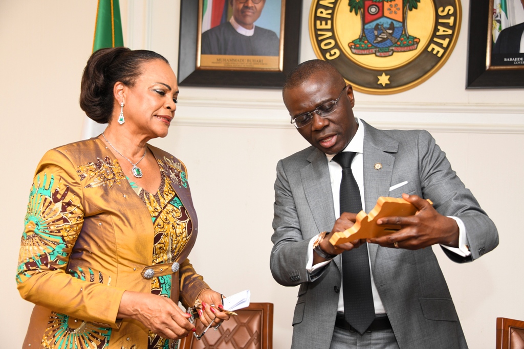 L-R: Chairman of Lagos Public Interest Law Partnership Board of Trustees, Senator Daisy Danjuma, in a discussion with Lagos State Governor, Mr. Babajide Sanwo-Olu during the Board’s courtesy visit to the Governor at Lagos House, Alausa, Ikeja, on Monday, February 10, 2020.