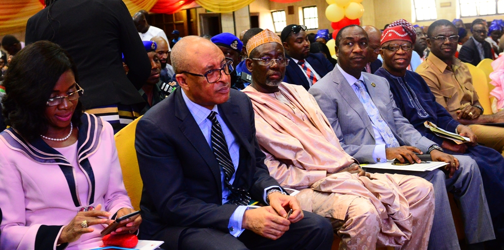 L-R: Mrs. Ifeoma Utomi; Founder, Centre for Values in Leadership (CVL), Professor Pat Utomi; Jigawa State Deputy Governor, Alhaji Umar Namadi; Lagos Deputy Governor, Dr. Obafemi Hamzat representing the Governor; former CBN Governor, Chief Joseph Sanusi and Deputy Governor of Edo State, Mr. Philip Shuaibu, during CVL Annual Lecture and International Leadership symposium on Intra-African Trade, at the Shell Hall of Muson Centre, Onikan, on Thursday, February 6, 2020.