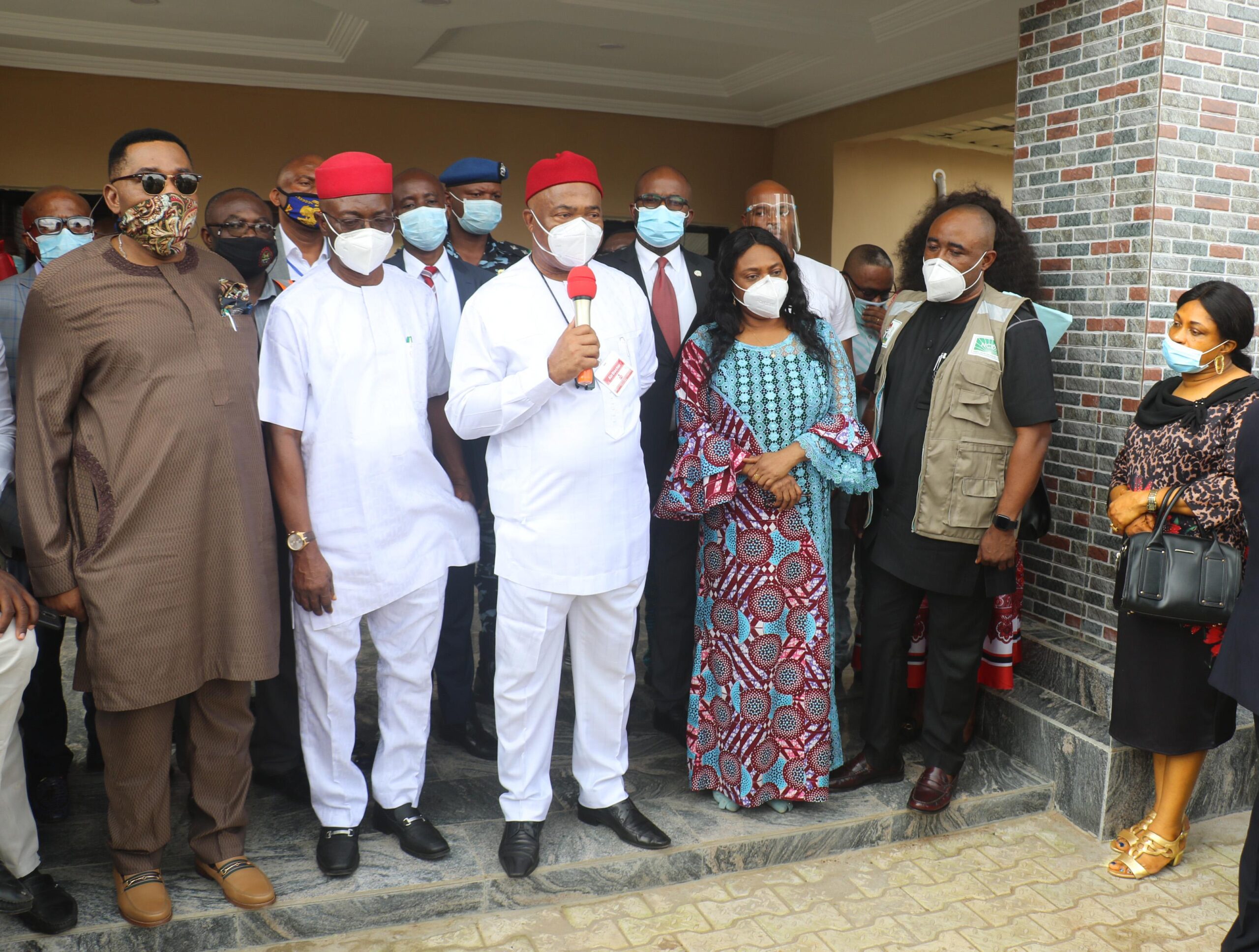 Uzodimma Lauds NCDC Over Emergency Operation Centre At Imo Specialist Hopital
