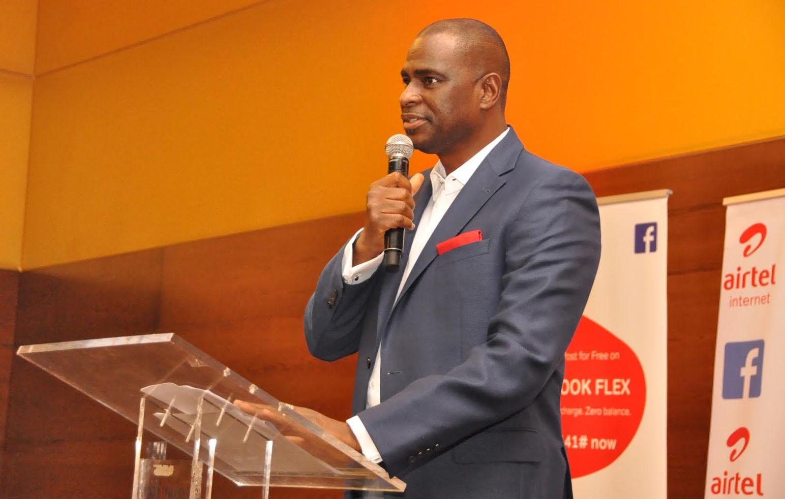 Airtel Clocks 10, CEO Thanks  Nigerians