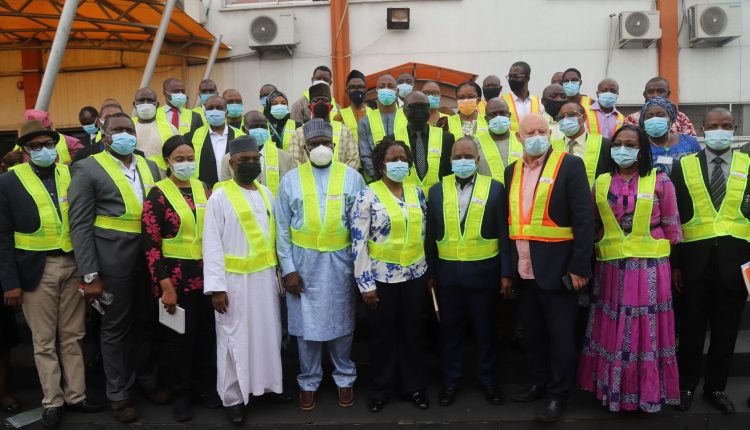 Picture: FG Visits PCHS to Assess Terminal’s Operations