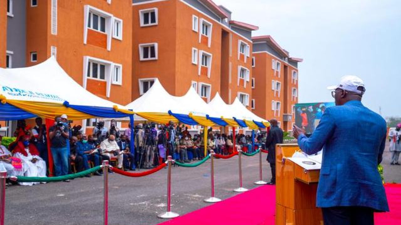 Sanwo-Olu Gifts Nollywood’s Mama Awero Free Apartment, As Lagos Commissions 360 Housing Units In Ikorodu