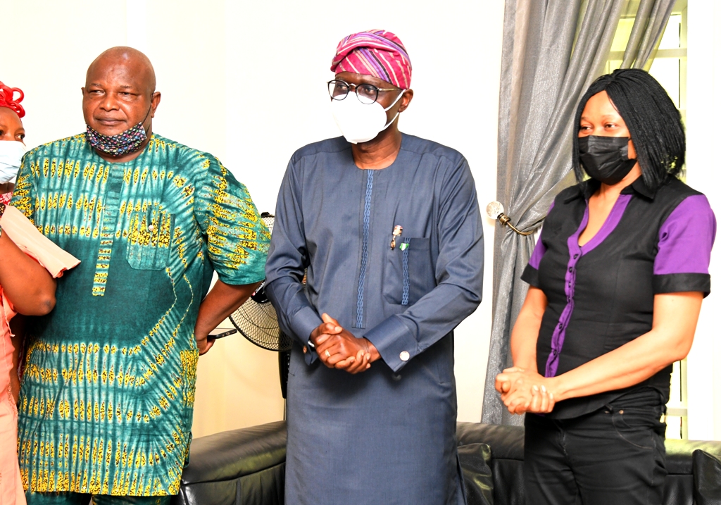 PHOTOS: Gov. Sanwo-Olu Pays Condolence Visit To Family Of Late Yinka Odumakin At Omole, Lagos, On Thursday, April 15, 2021