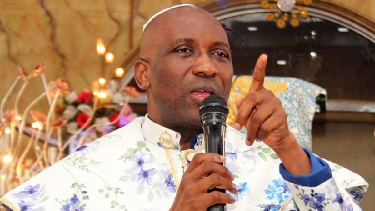 Primate Ayodele Releases Fresh Prophecies On Aso Rock, Attack On Govt Houses, APC, IPOB