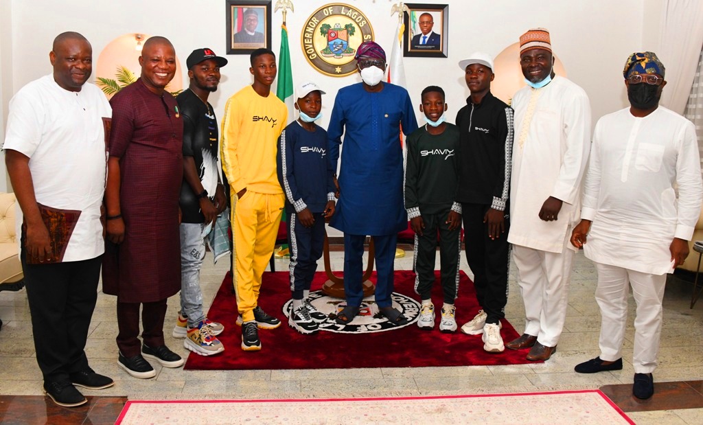 PHOTOS: Gov. Sanwo-Olu Hosts Young Online Entertainers, Ikorodu Bois At Lagos House, Marina, On Monday, May 3, 2021