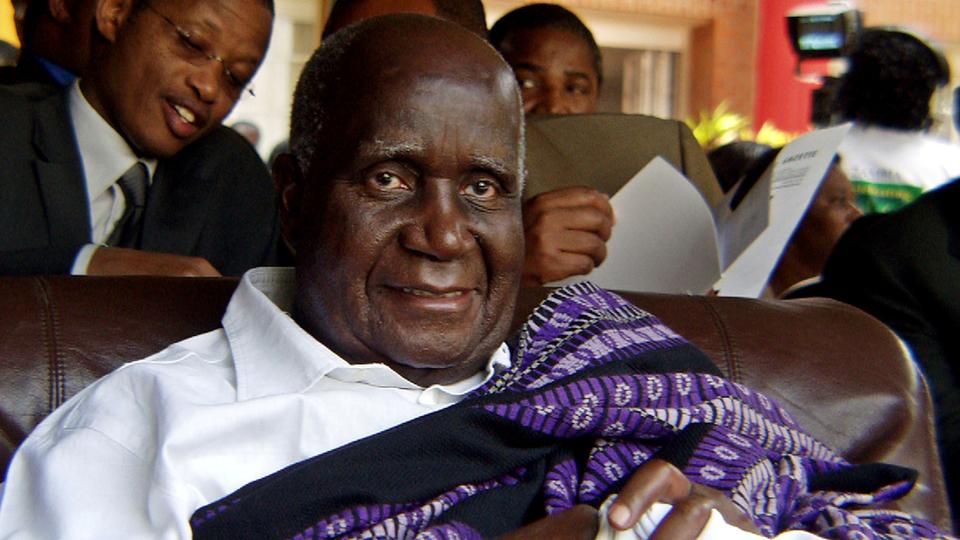 Kenneth Kaunda, Zambia’s Founding President Dies At 97