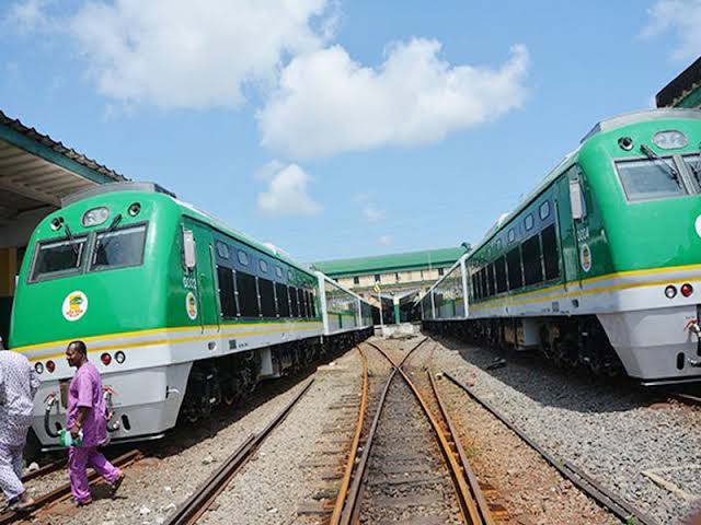 Buhari Commissions $1.5bn Lagos-Ibadan Railway Project