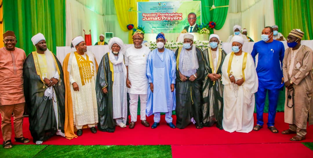 Pictures: Gov. Sanwo-Olu And His Deputy, Dr. Obafemi Hamzat At The Special Thanksgiving Jumat…