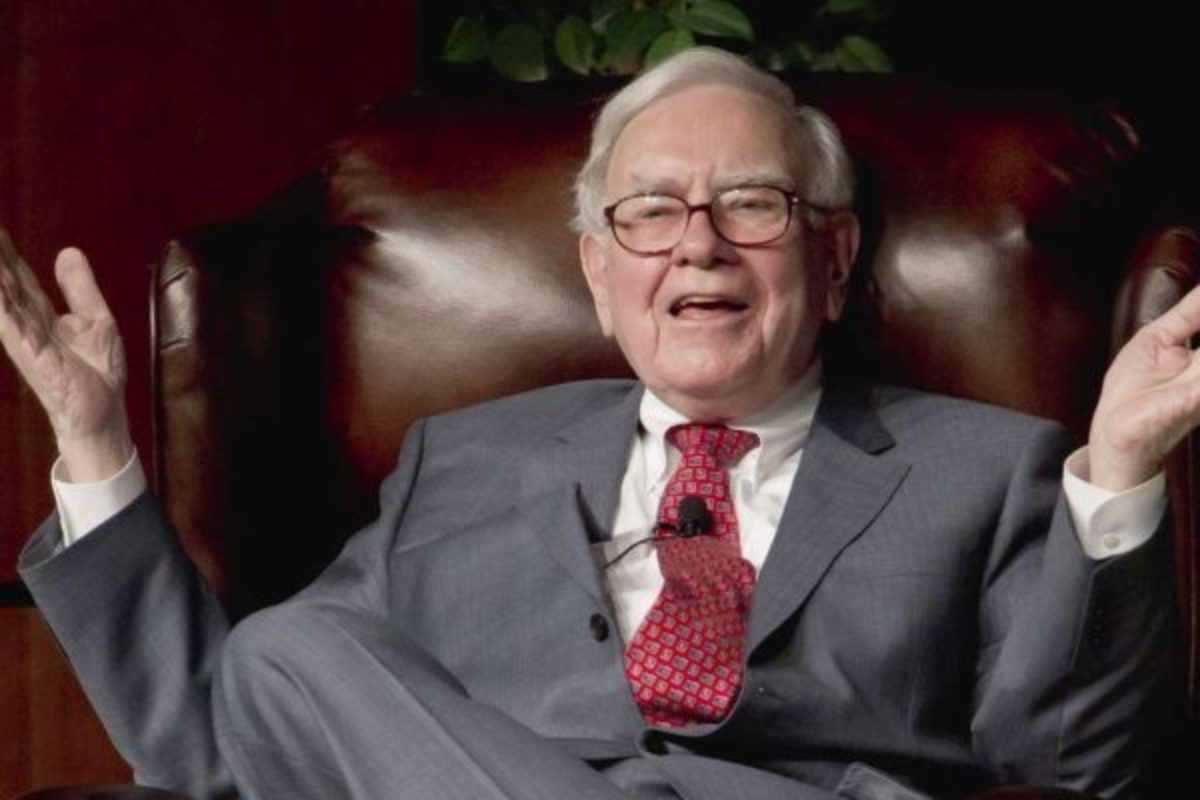 Warren Buffet Resigns From Gates Foundation Amid Divorce Row