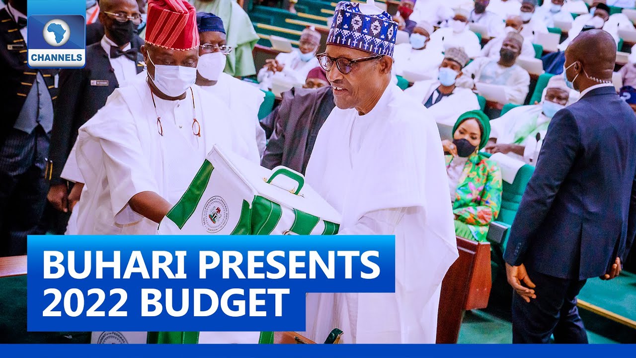 Buhari Presents N16.39trn 2022 Budget Of ‘Economic Growth’ To Nationsl Assembly