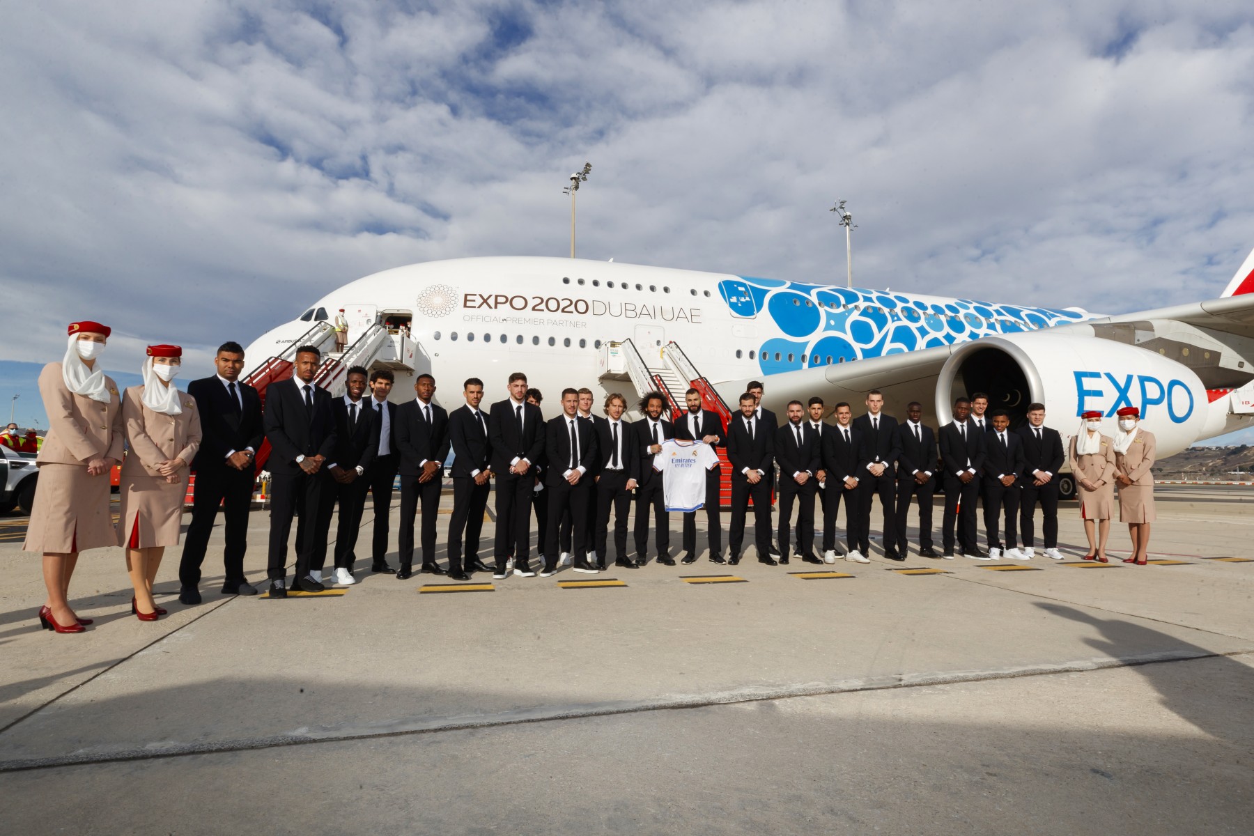 Emirates Super Jumbo Lifts Real Madrid For Spanish Super Cup