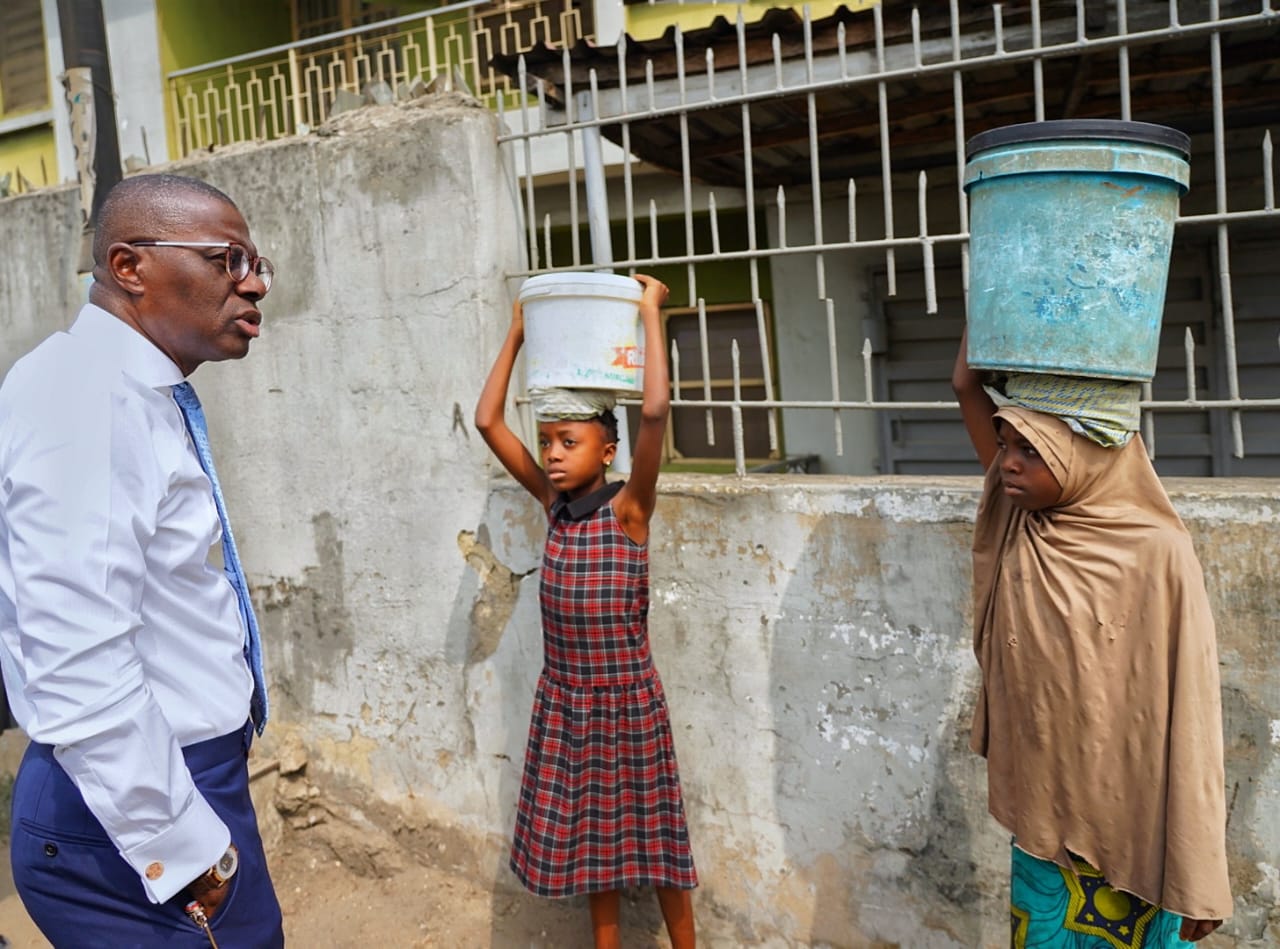 Photos: Sanwo-Olu Gives Hope, Offers Lifeline For Two Out-Of-School Girls