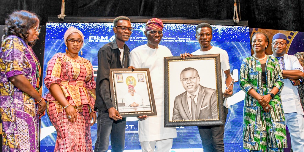 Photos: Gov. Sanwo-Olu Attends Graduation Ceremony Of The African Film Academy At Lagos Theatre, Igando, Lagos On Tuesday