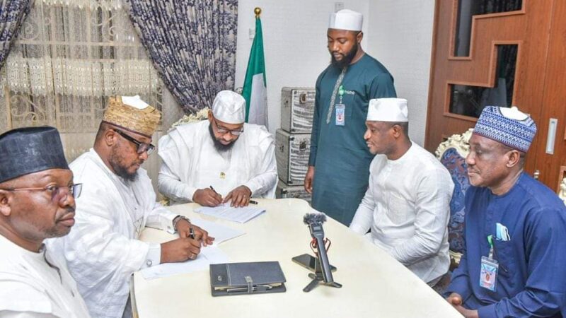 The Alternative Bank Signs Multi-Sector Development Deal With Niger State