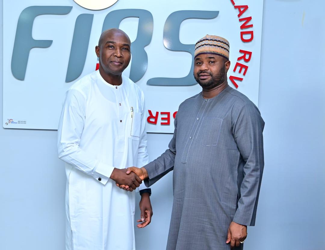 Photo: NLNG Management Team Visits FIRS Office In Abuja
