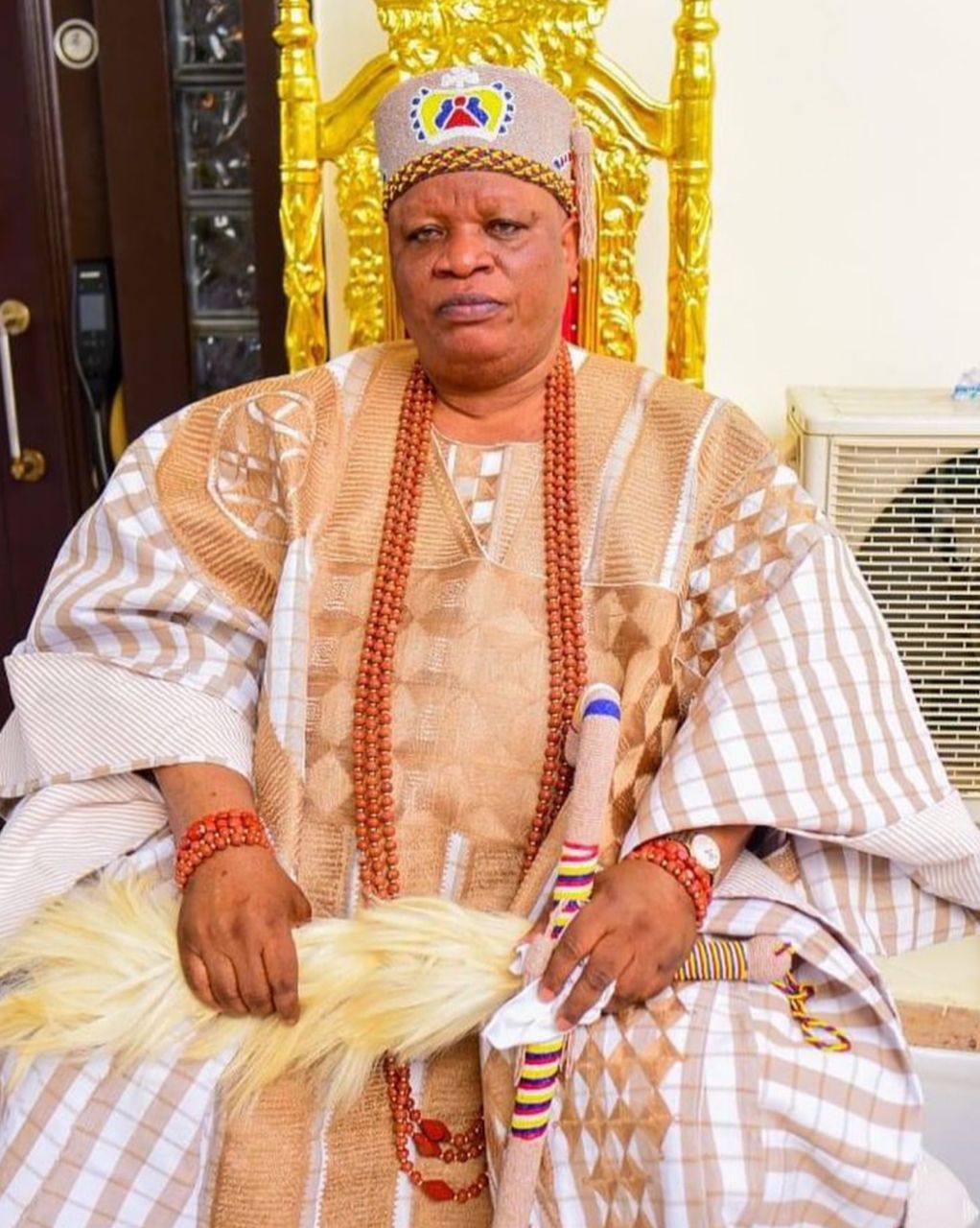  Sanwo-Olu Mourns Osolo Of Isolo Kingdom, Oba AgbabiakaB 